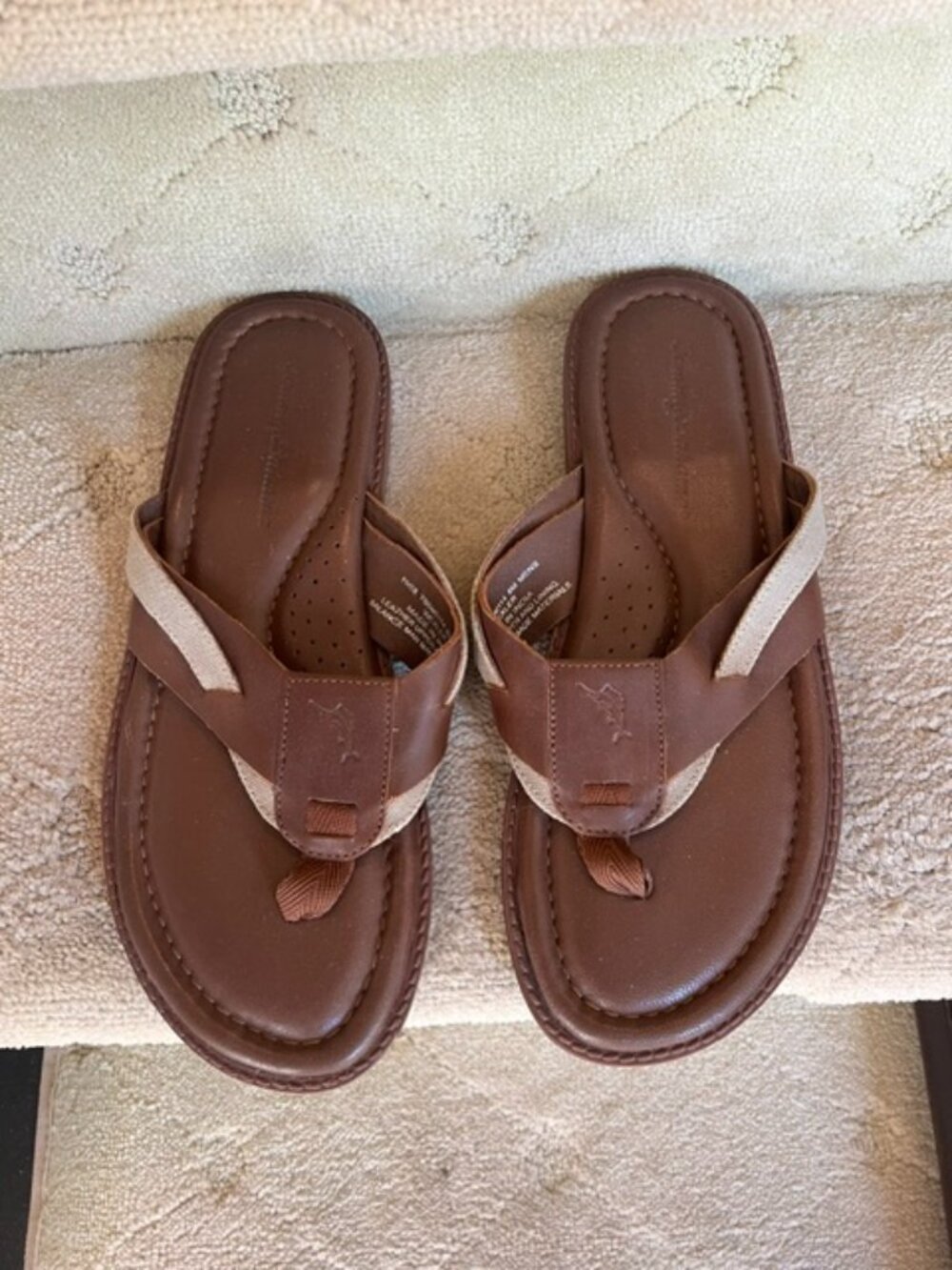 Tommy Bahama Leather Flipflops